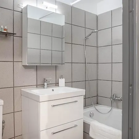 Noah Living Apartment *
